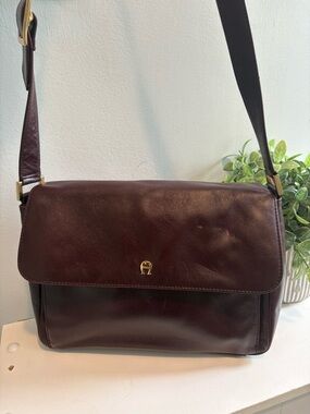 Vintage Etienne Aigner Cowhide Leather Shoulder Bag